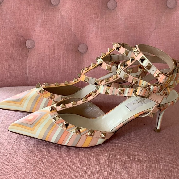 🔥🔥Brand New w/Tags Valentino Navajo Rockstuds - Picture 2 of 8